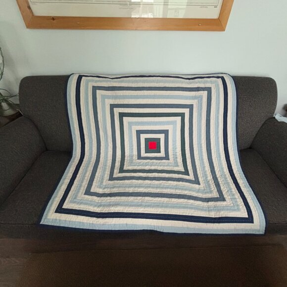 Hand stitched Newfoundland Quilt - Picture 2 of 6